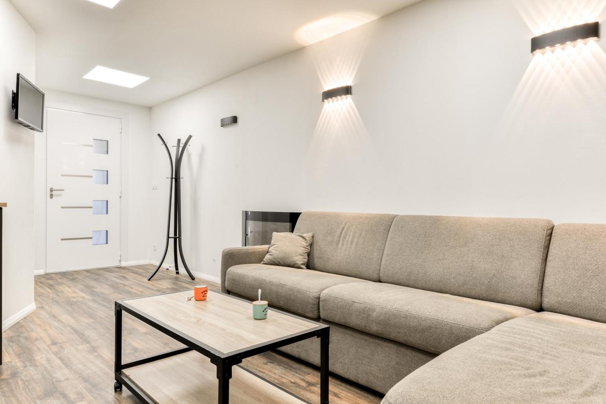 Cote Palais Avec Climatisation - Fibre & Netflix - Spacieux En Rez-De-Chaussee Carcassonne Exteriér fotografie