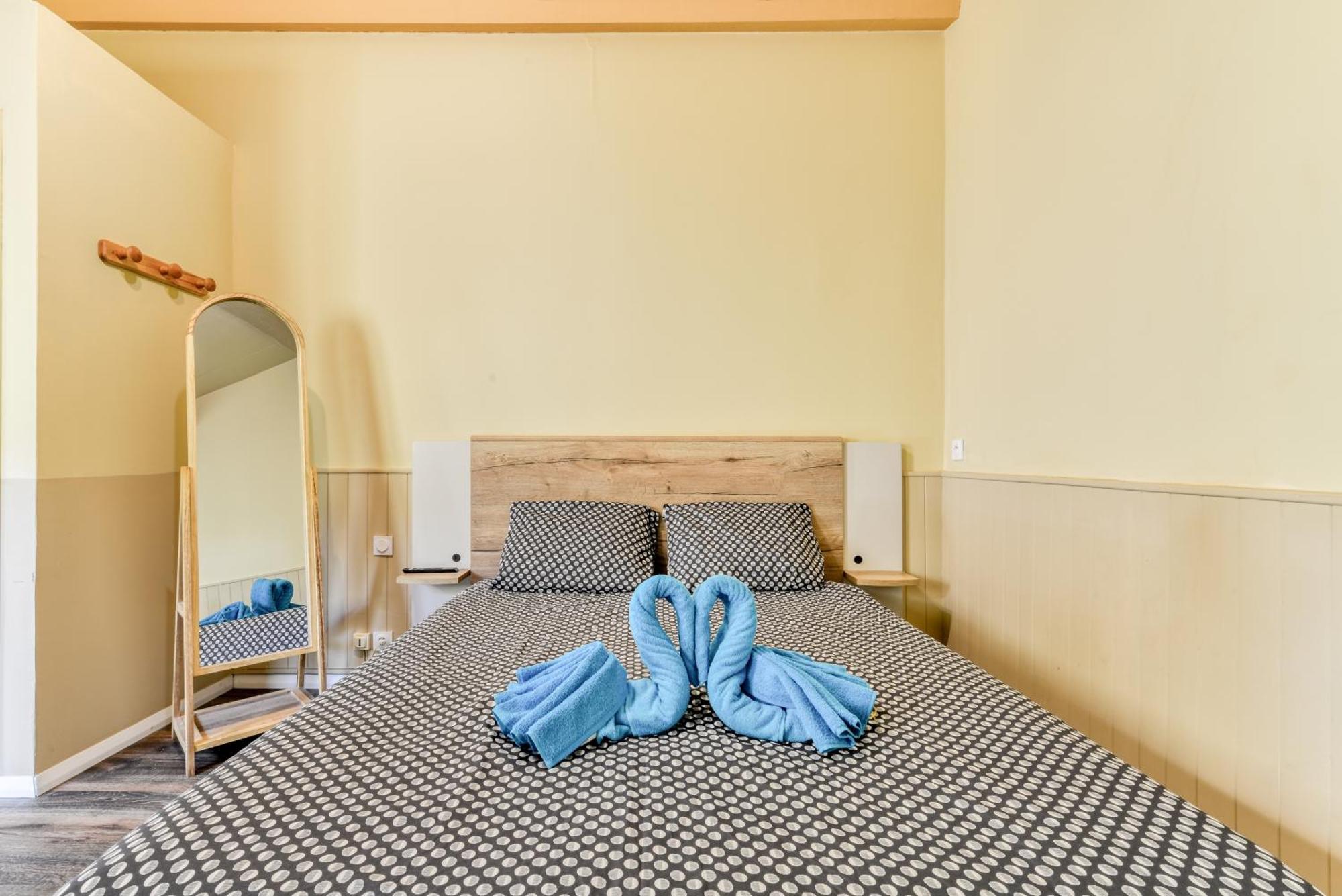 Cote Palais Avec Climatisation - Fibre & Netflix - Spacieux En Rez-De-Chaussee Carcassonne Exteriér fotografie